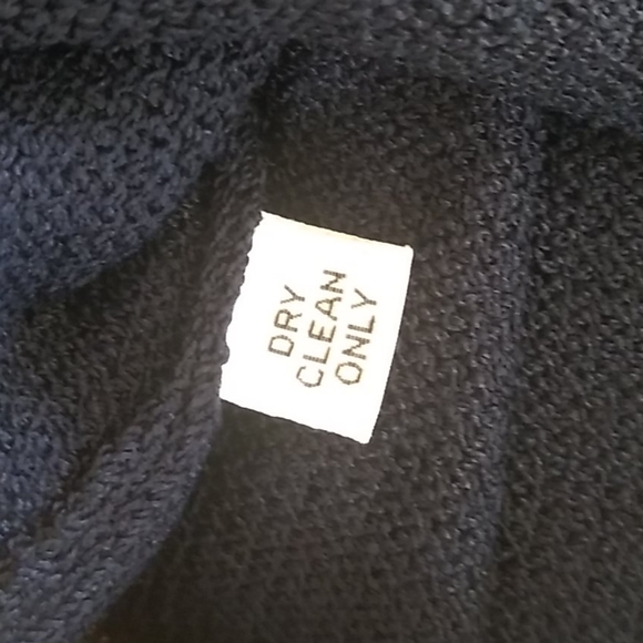 St. John Knit SPORT Navy Blue Sweater SZ S. - Picture 7 of 7